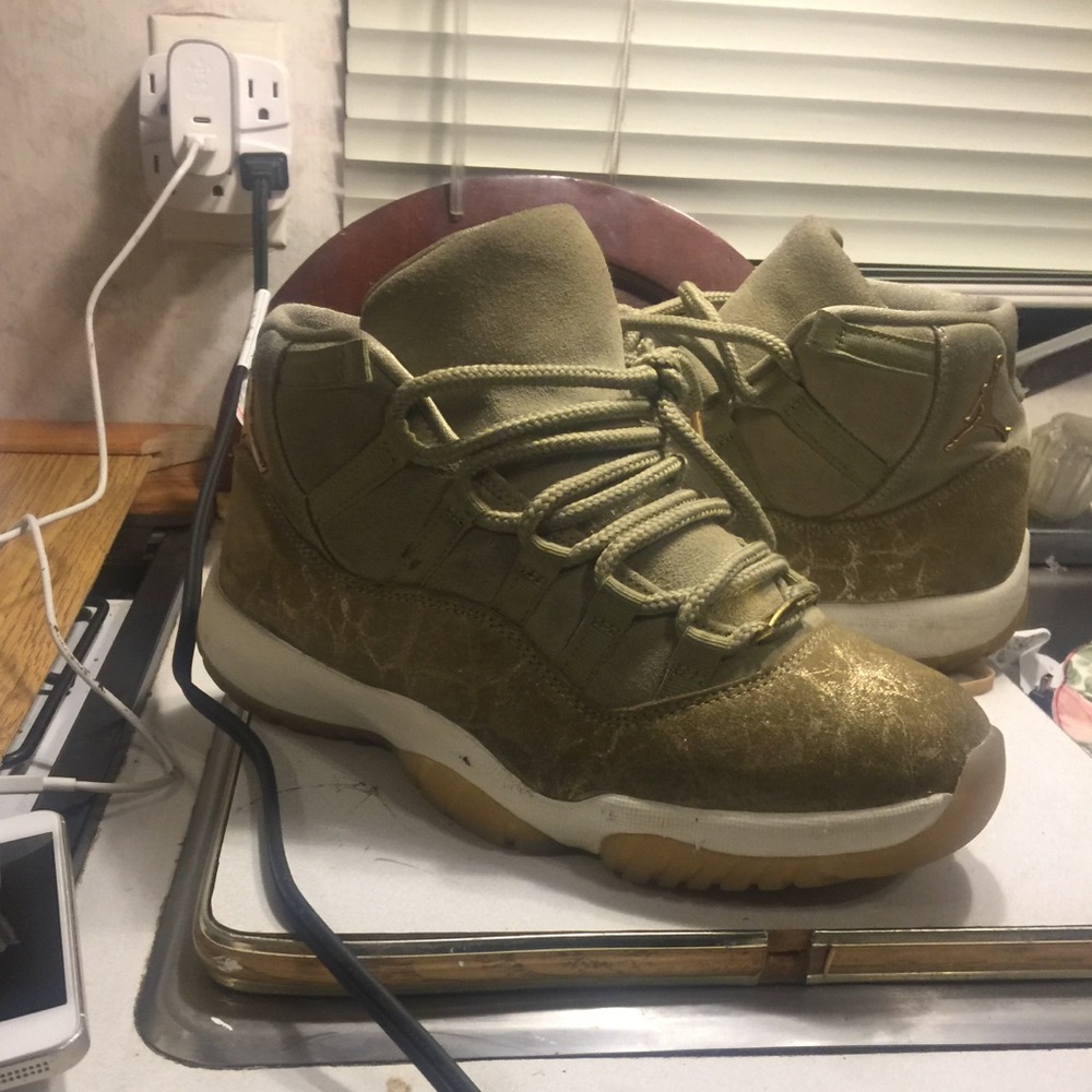 Women’s Jordan 11’s